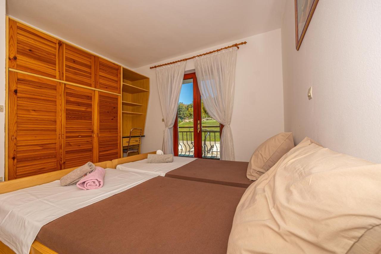 Apartments Francoise Crikvenica Ngoại thất bức ảnh