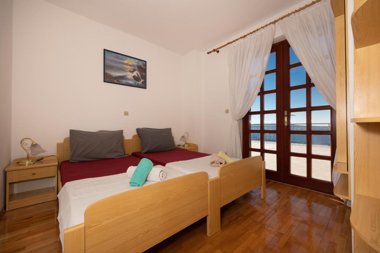 Apartments Francoise Crikvenica Ngoại thất bức ảnh