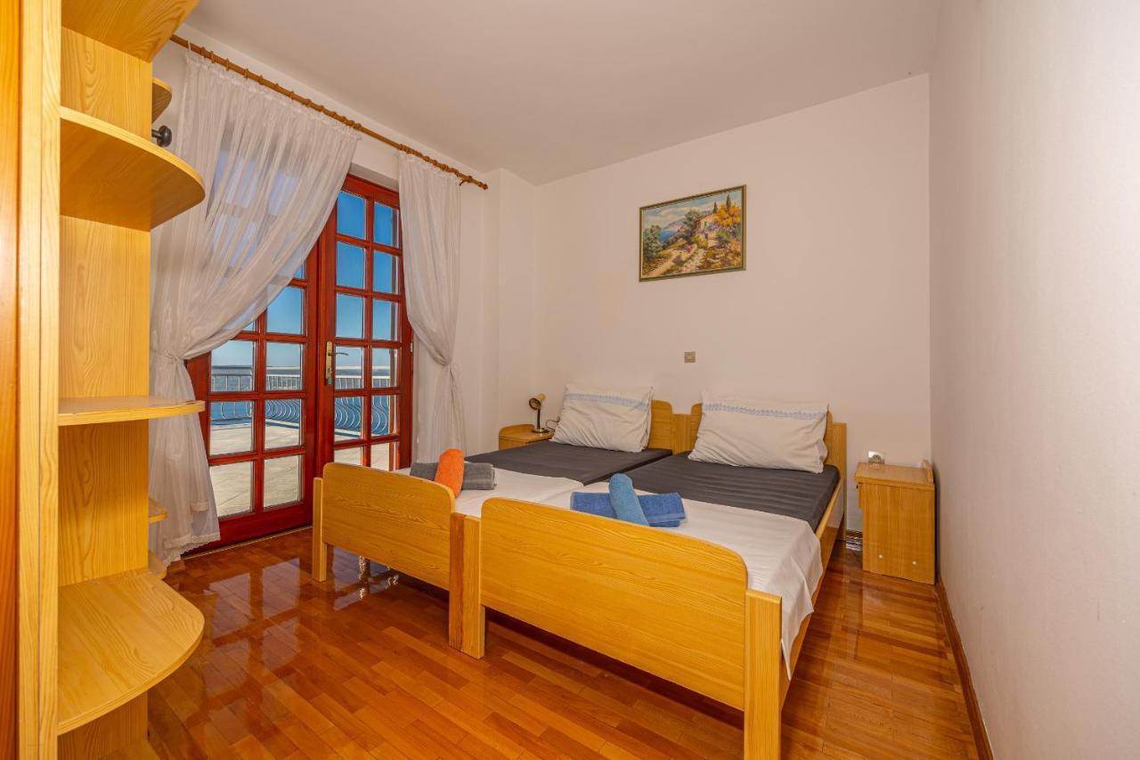 Apartments Francoise Crikvenica Ngoại thất bức ảnh